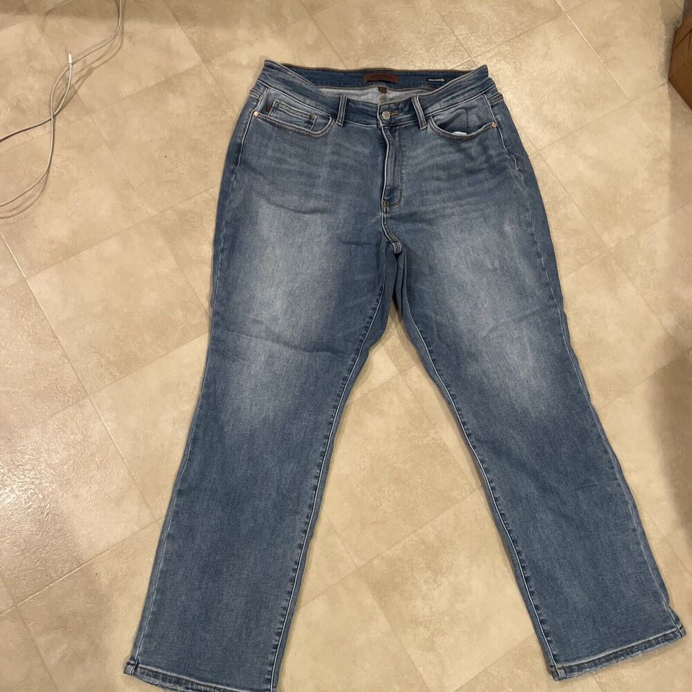 Judy Blue Jeans Womens Size 18 W Blue Denim Pants Light Wash Straight Fit